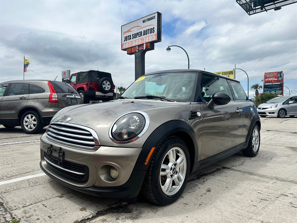 2013 MINI Cooper photo
