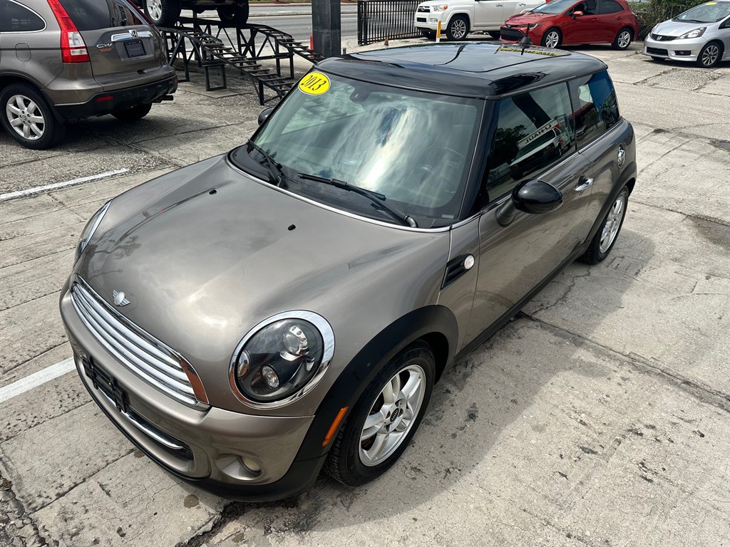 2013 MINI Cooper photo