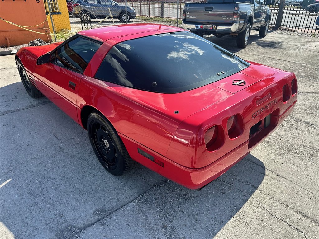 1992 Chevrolet Corvette - $7,995