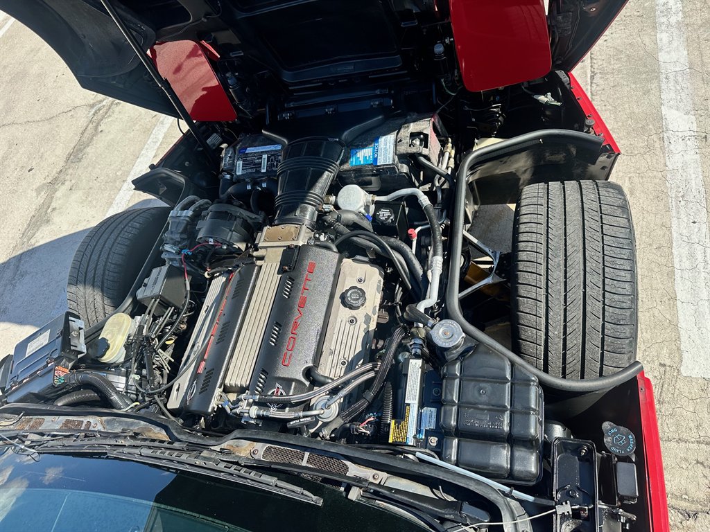 1992 Chevrolet Corvette - $7,995