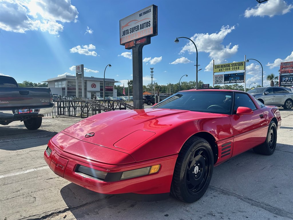 1992 Chevrolet Corvette - $7,995