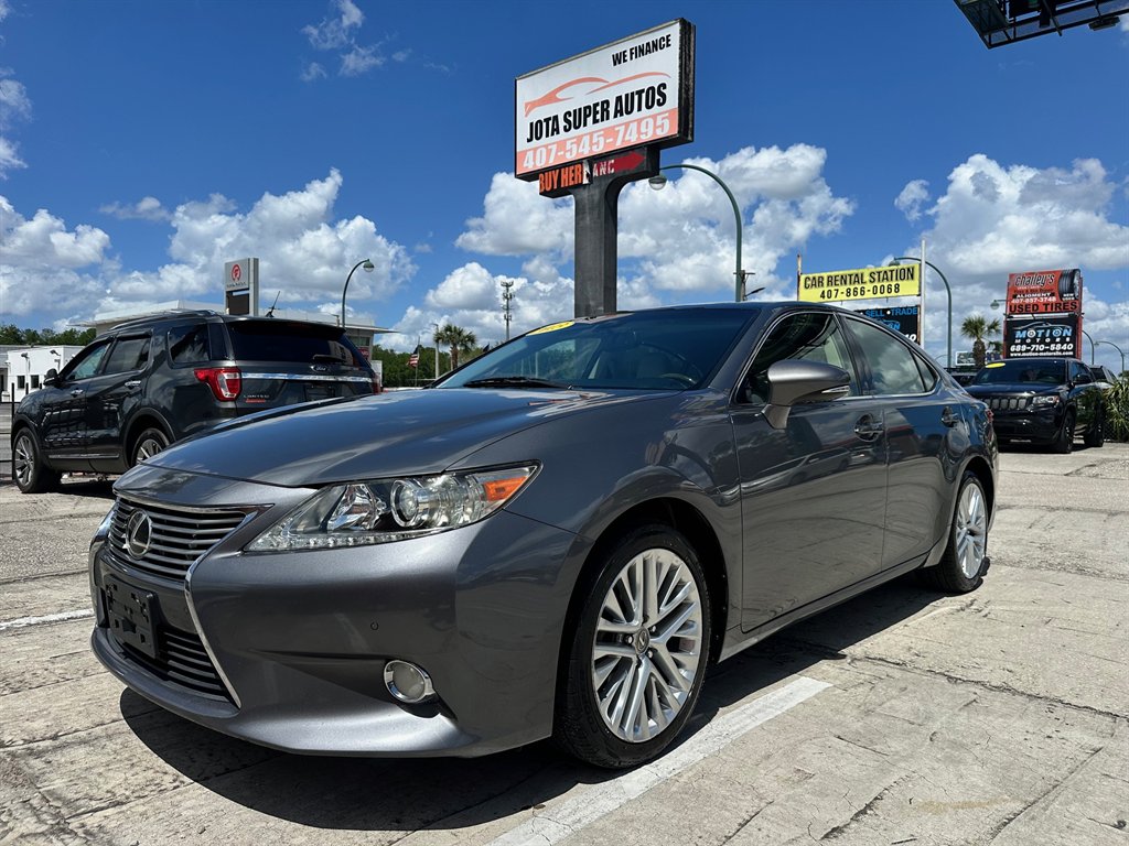 Gray 2013 Lexus ES 350 FWD Sedan Front-Wheel Drive Automatic