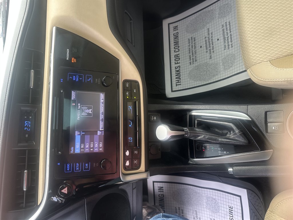 2017 Toyota Corolla - $10,495