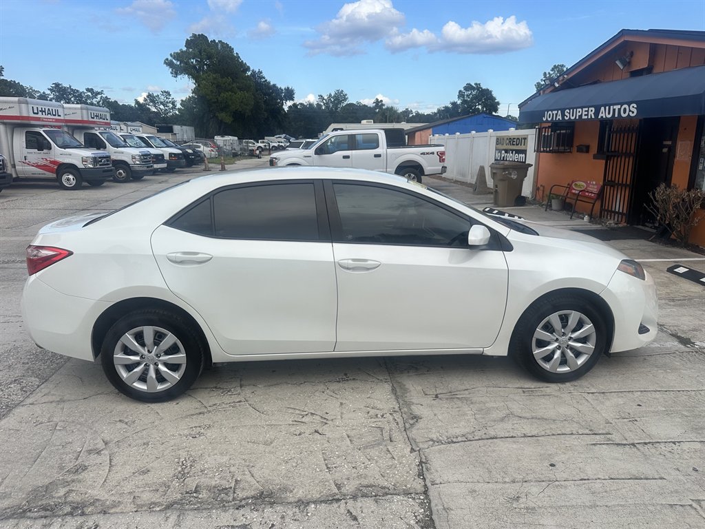 2017 Toyota Corolla - $10,495