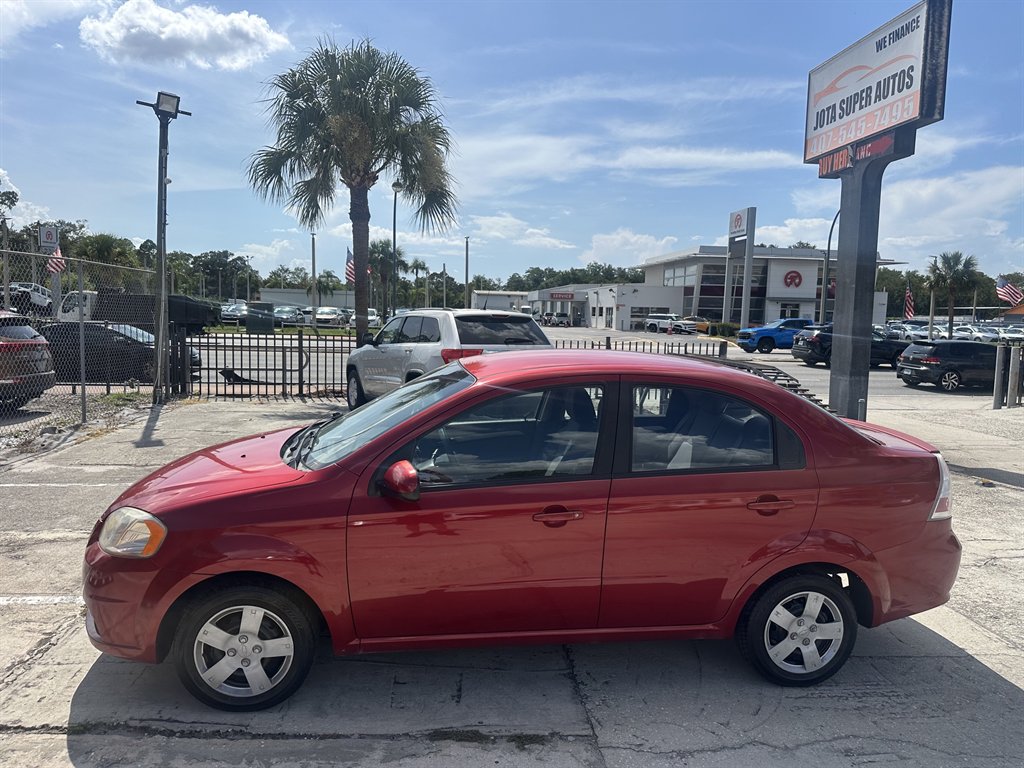 2011 Chevrolet Aveo - $3,495