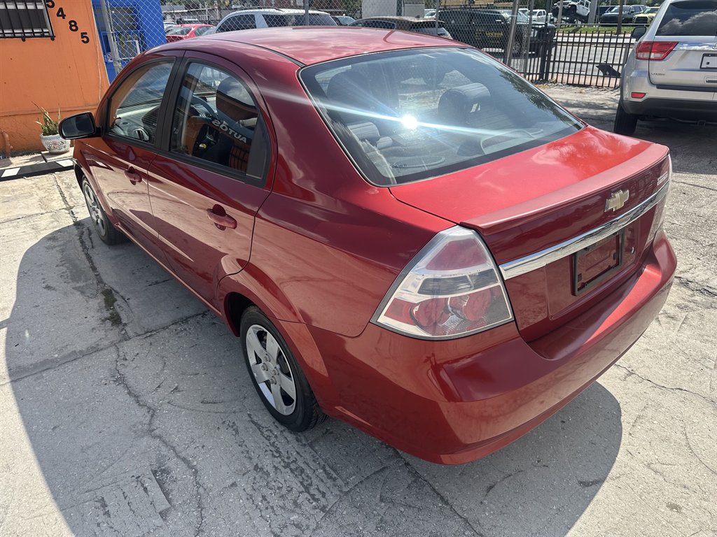 2011 Chevrolet Aveo - $3,495