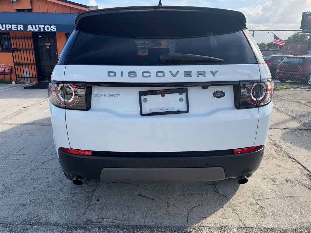 2017 Land Rover Discovery - $9,995