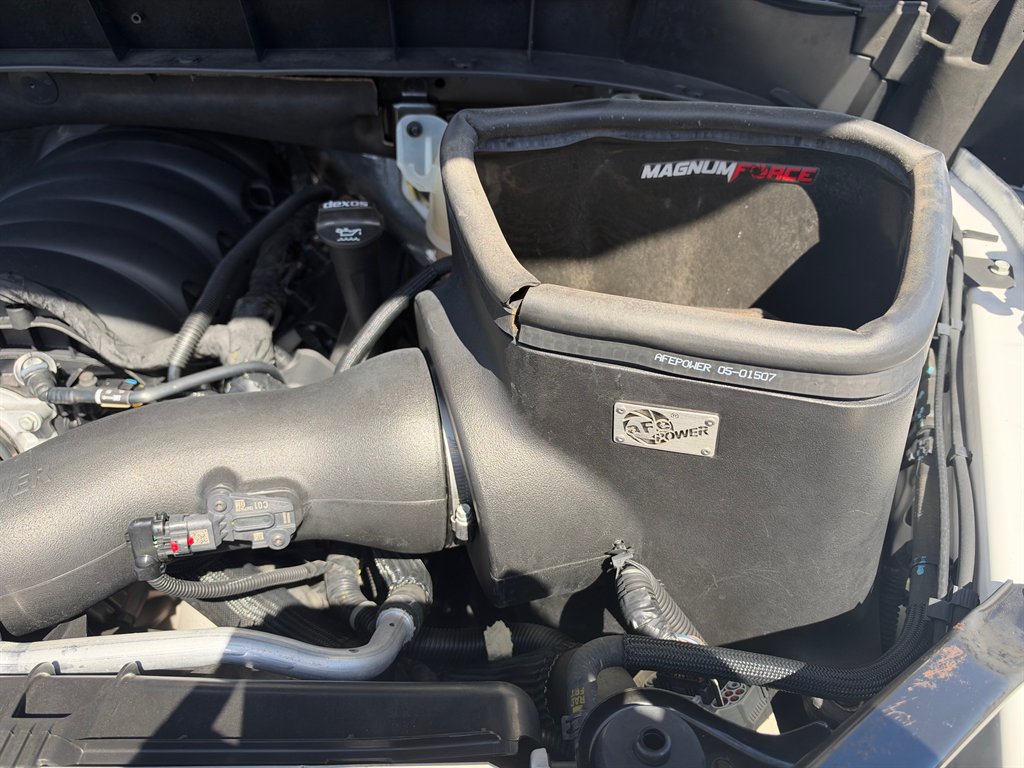 2021 Chevrolet Silverado - $25,995
