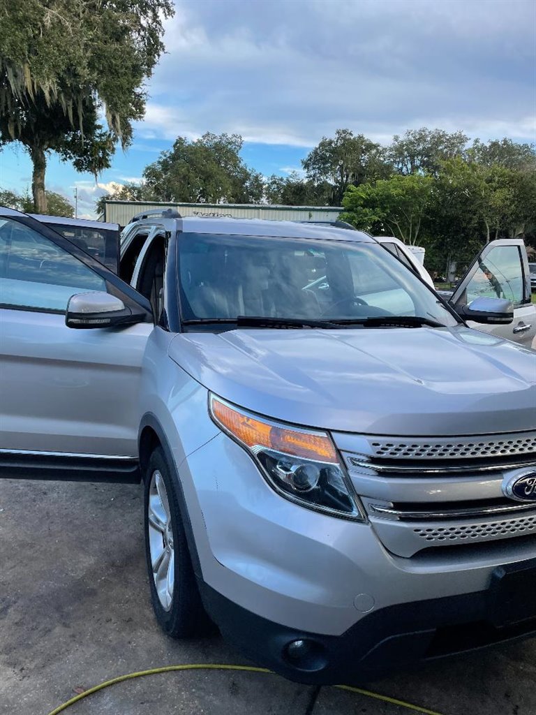 2011 Ford Explorer Limited photo
