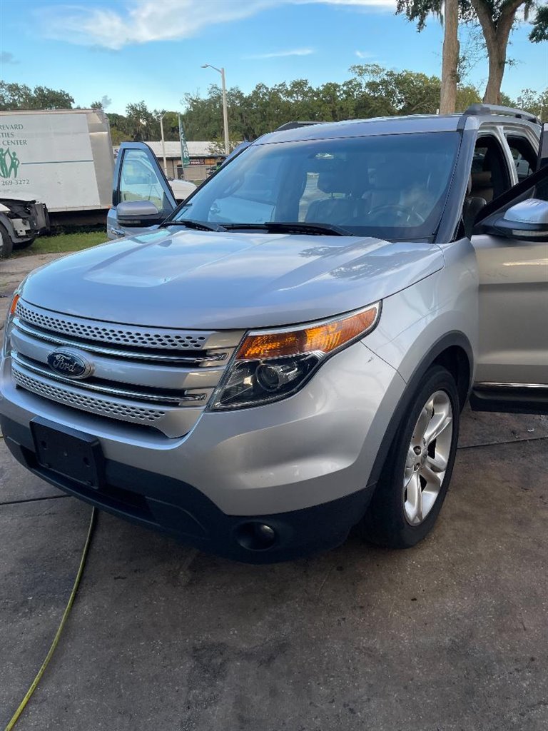 2011 Ford Explorer Limited photo