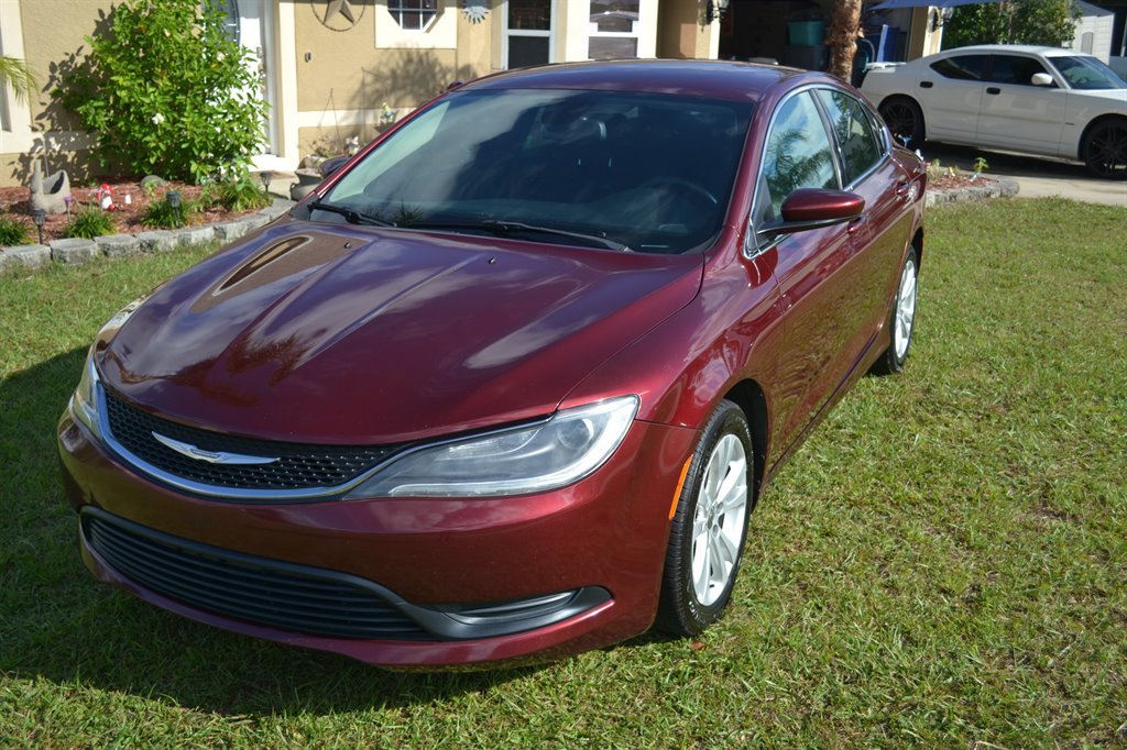 2016 Chrysler 200 LX photo