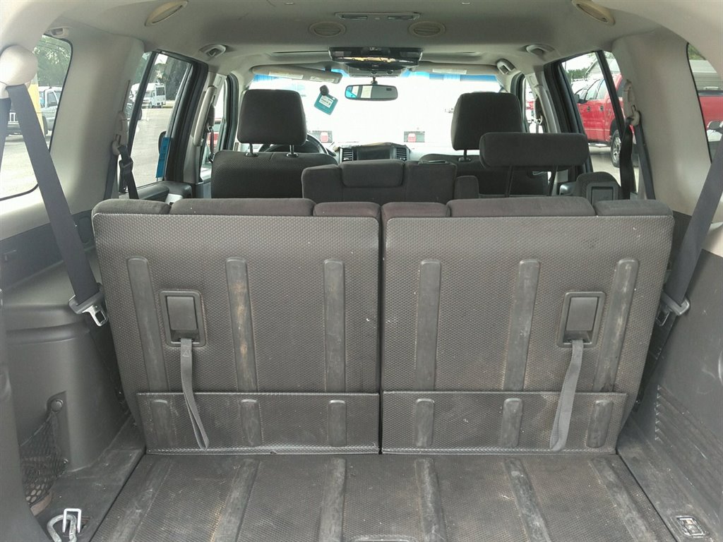 2008 Nissan Pathfinder SE photo