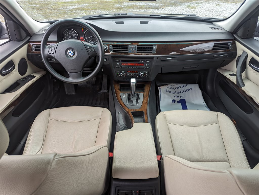 2011 BMW MDX 328i xDrive photo