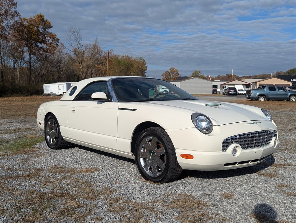 2002 Ford Thunderbird Deluxe photo