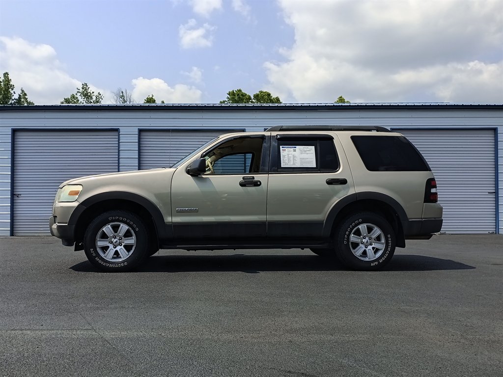 2006 Ford Explorer XLT photo