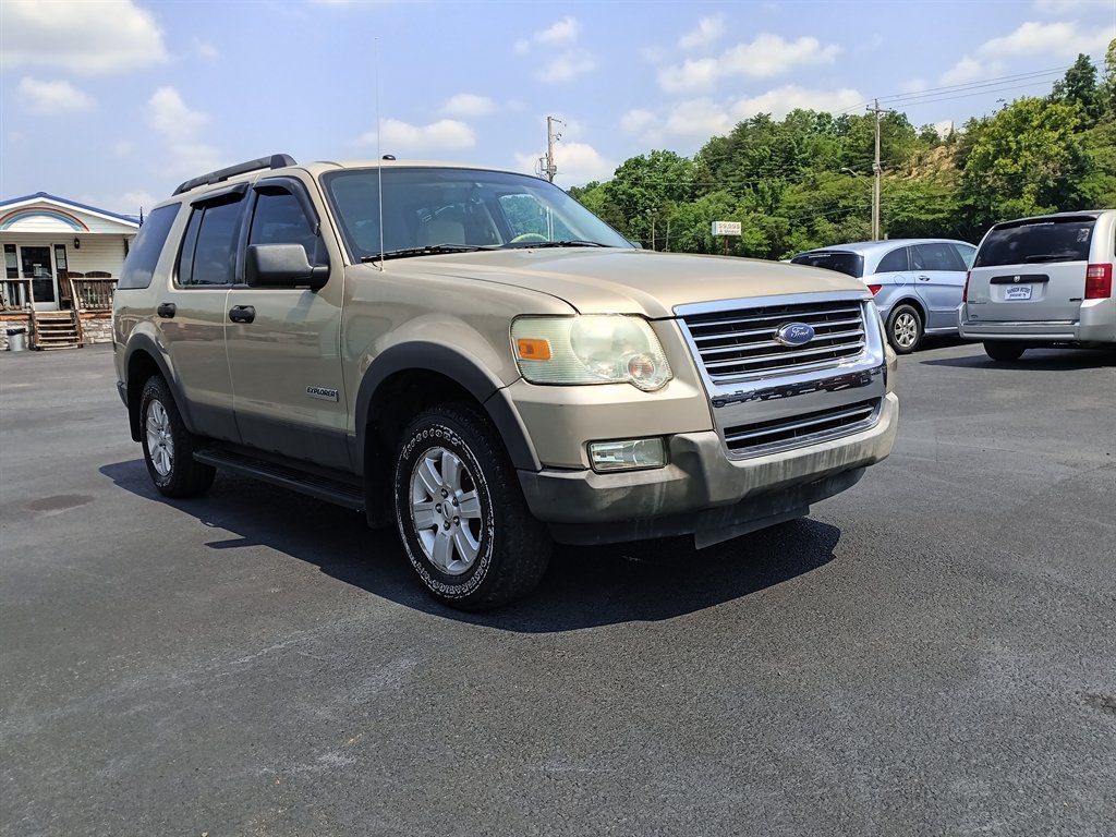 2006 Ford Explorer XLT photo