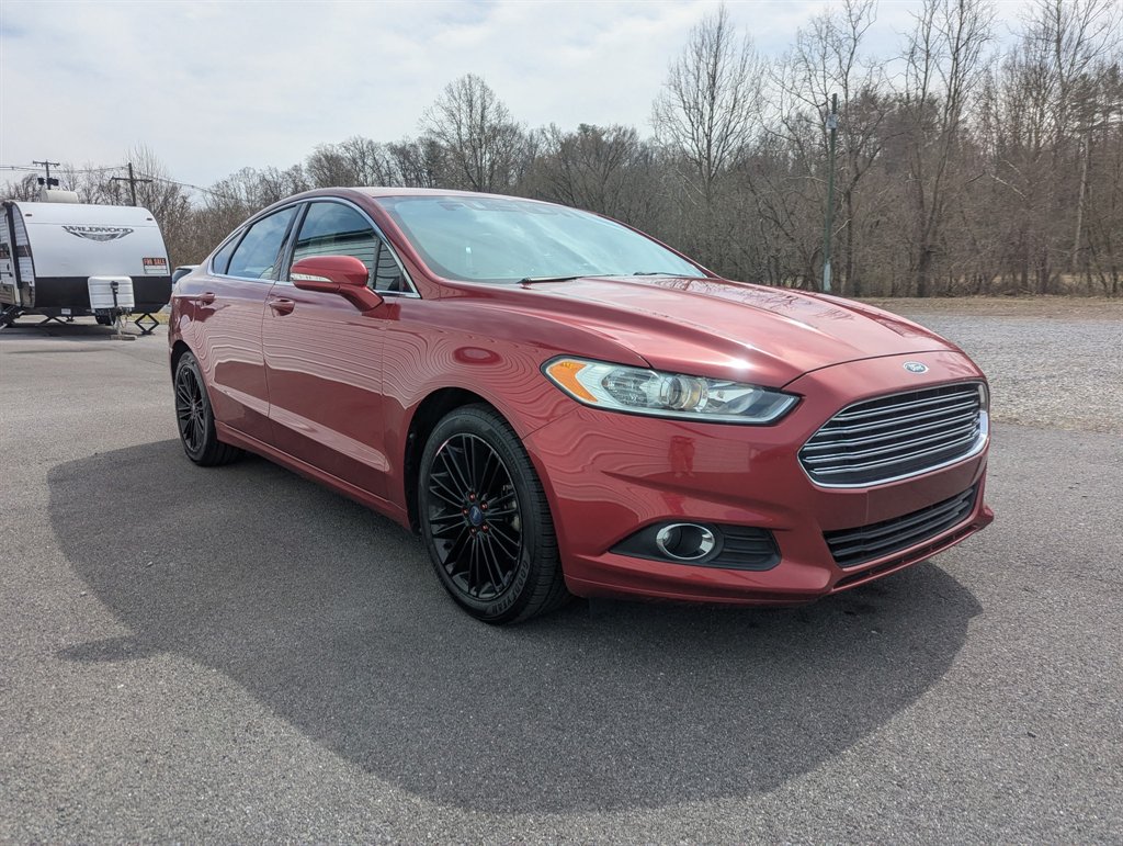 2014 Ford Fusion SE photo