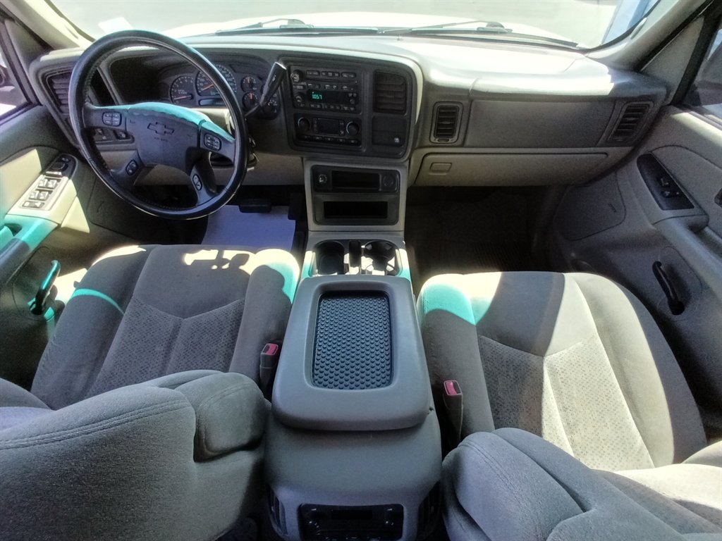 2005 Chevrolet Avalanche 1500 LS photo