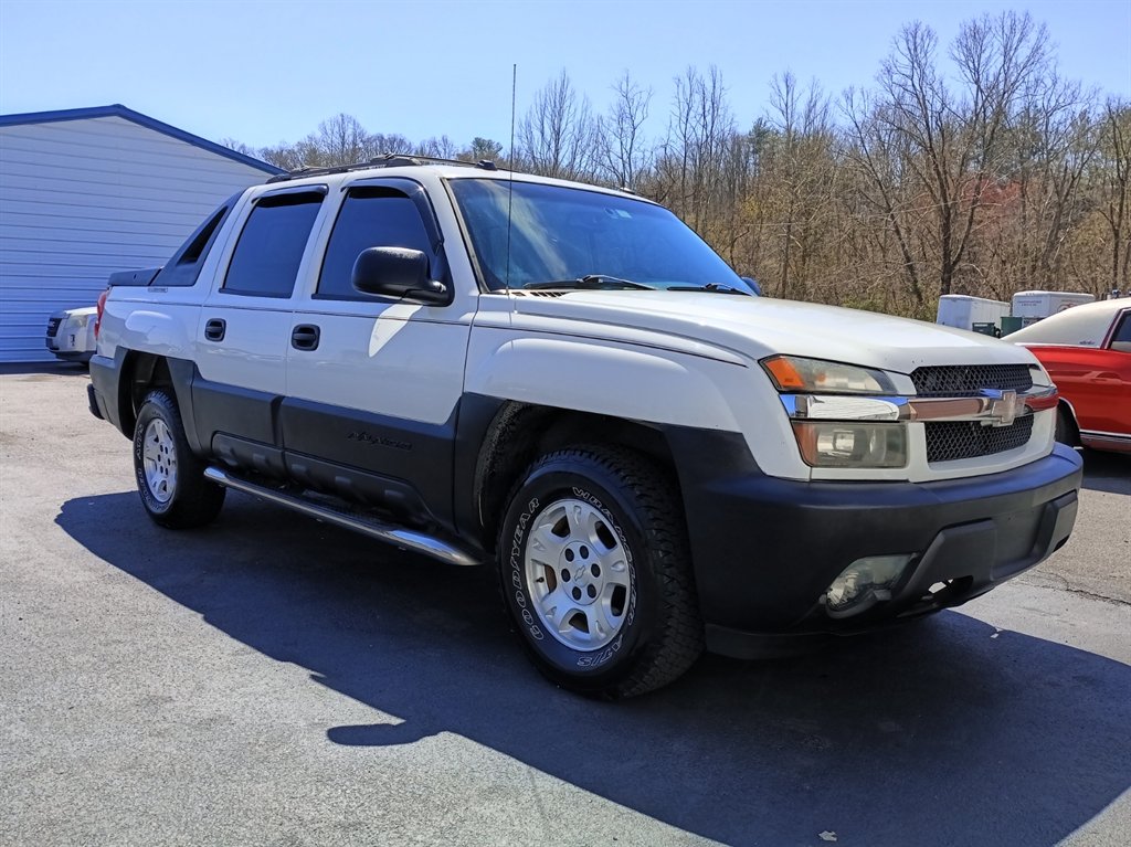2005 Chevrolet Avalanche 1500 LS photo