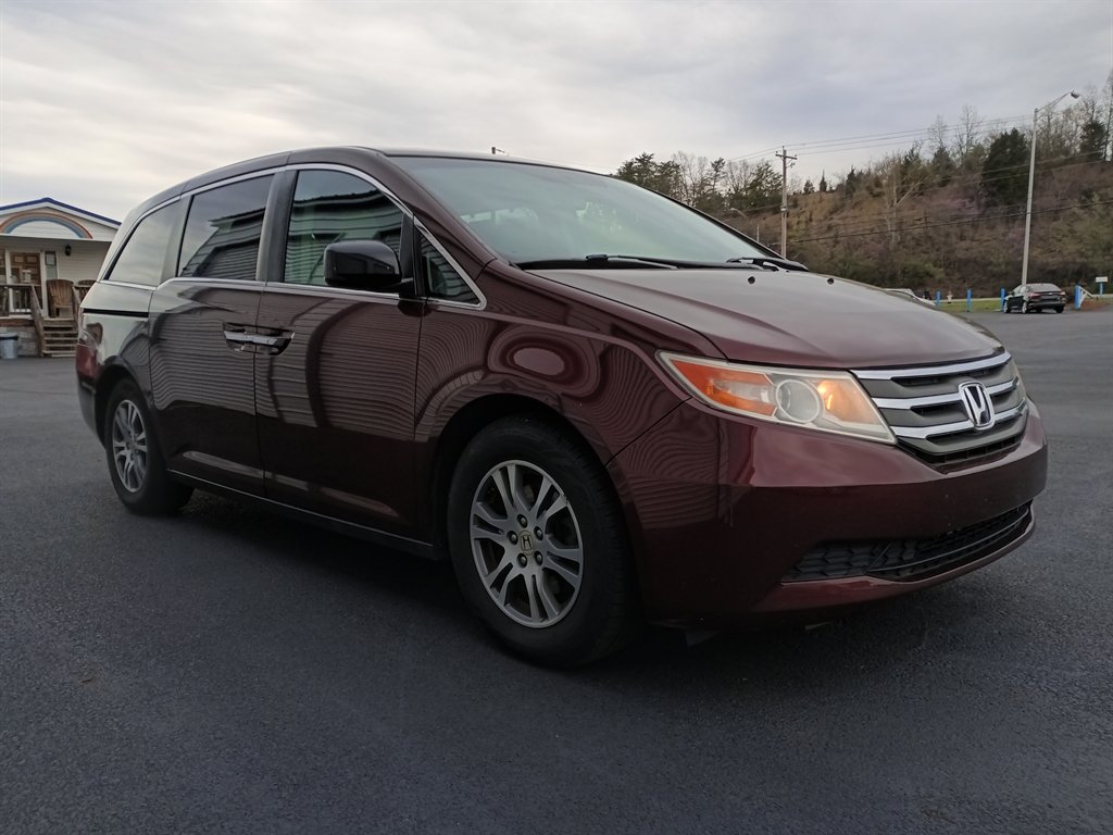 2011 Honda Odyssey EX-L w/DVD photo