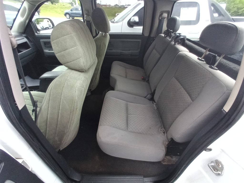 2008 Dodge Dakota SXT photo