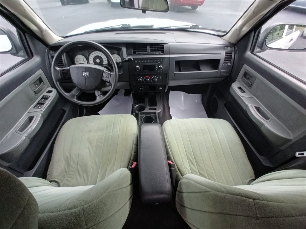 2008 Dodge Dakota SXT photo
