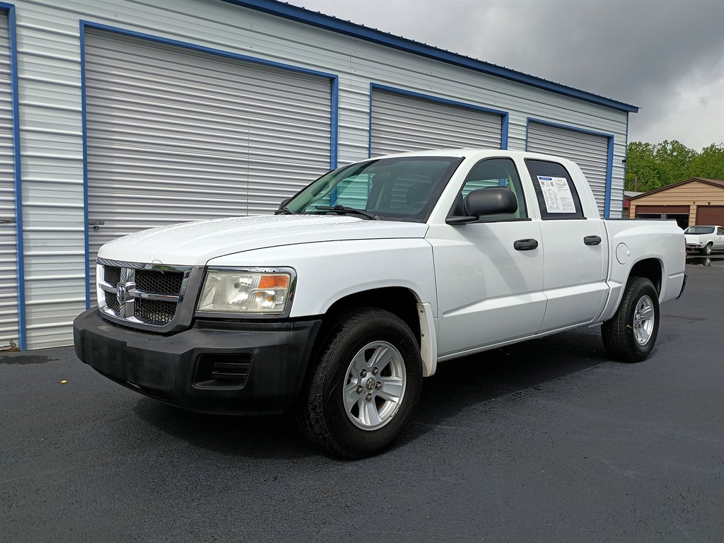 2008 Dodge Dakota SXT photo