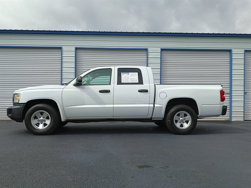 2008 Dodge Dakota SXT photo