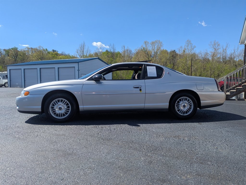 2002 Chevrolet Monte Carlo LS photo