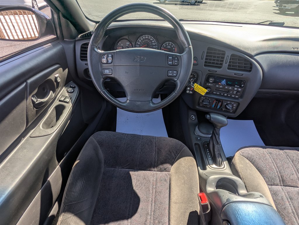 2002 Chevrolet Monte Carlo LS photo