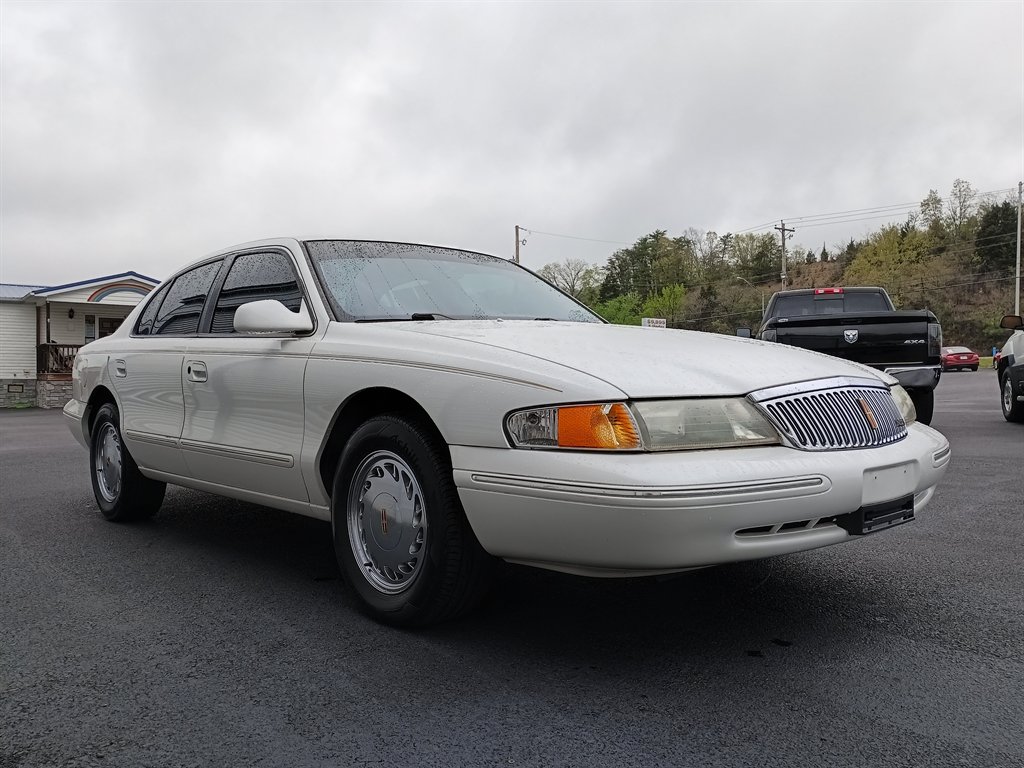 1996 Lincoln Continental photo
