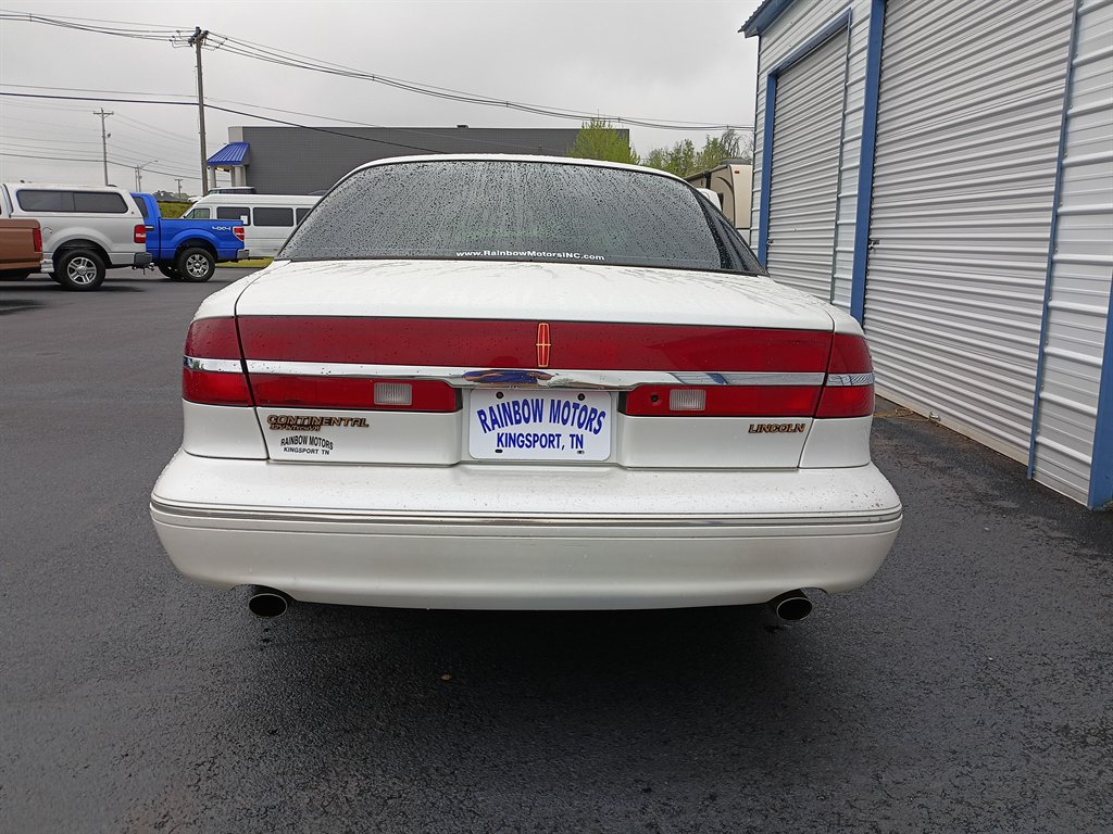 1996 Lincoln Continental photo