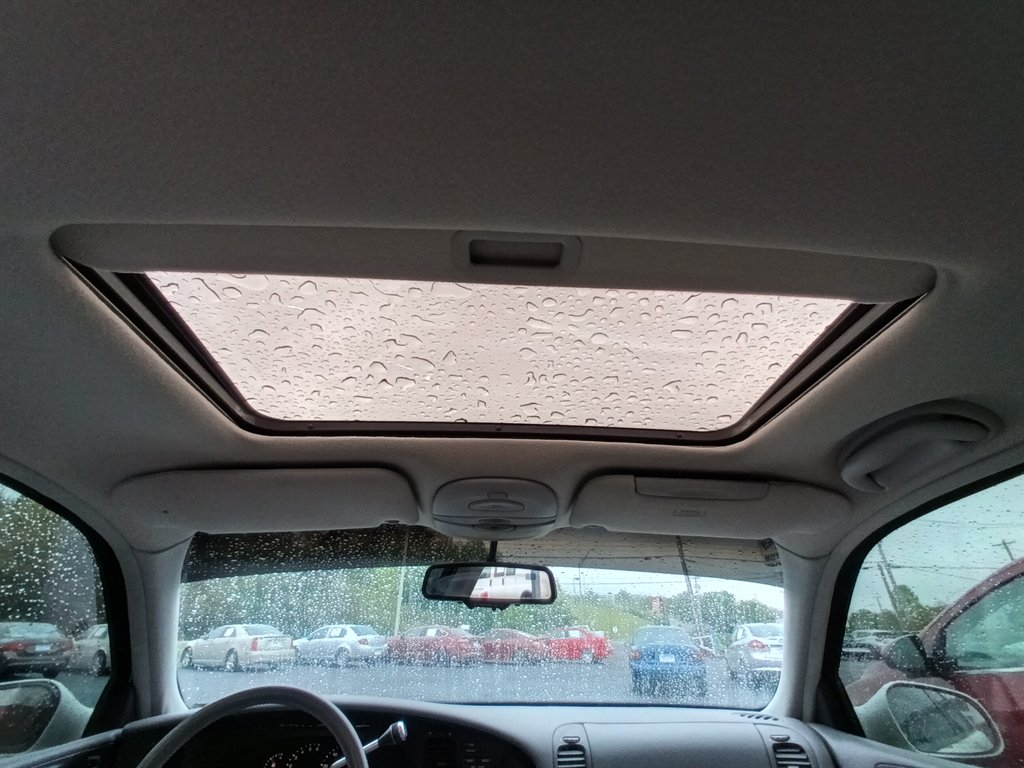 1996 Lincoln Continental photo