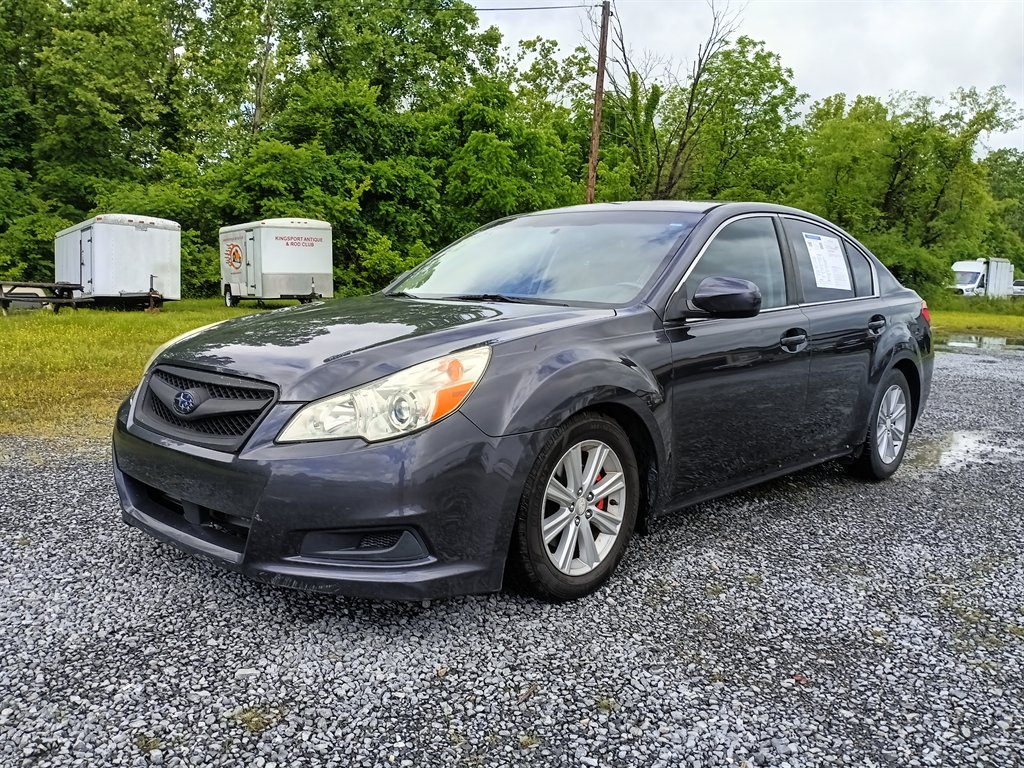 2011 Subaru Legacy 2.5i Premium photo
