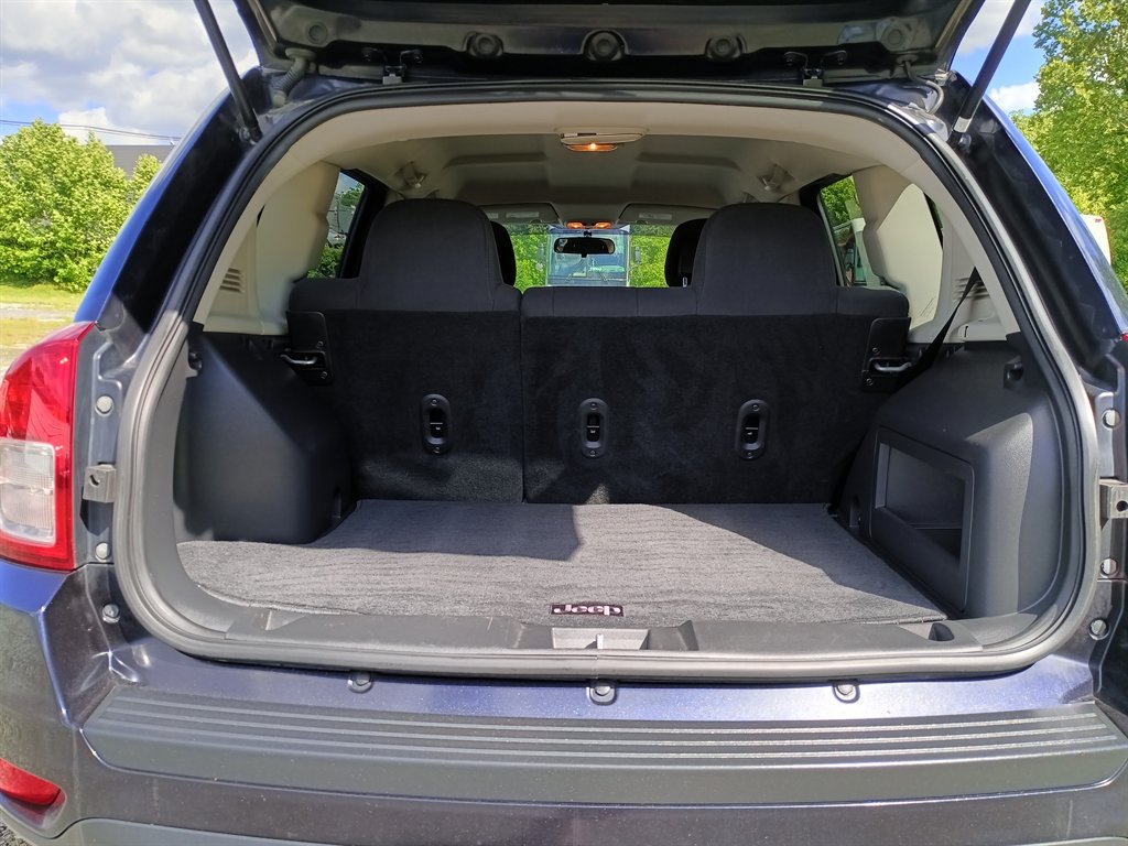 2011 Jeep Compass Sport photo