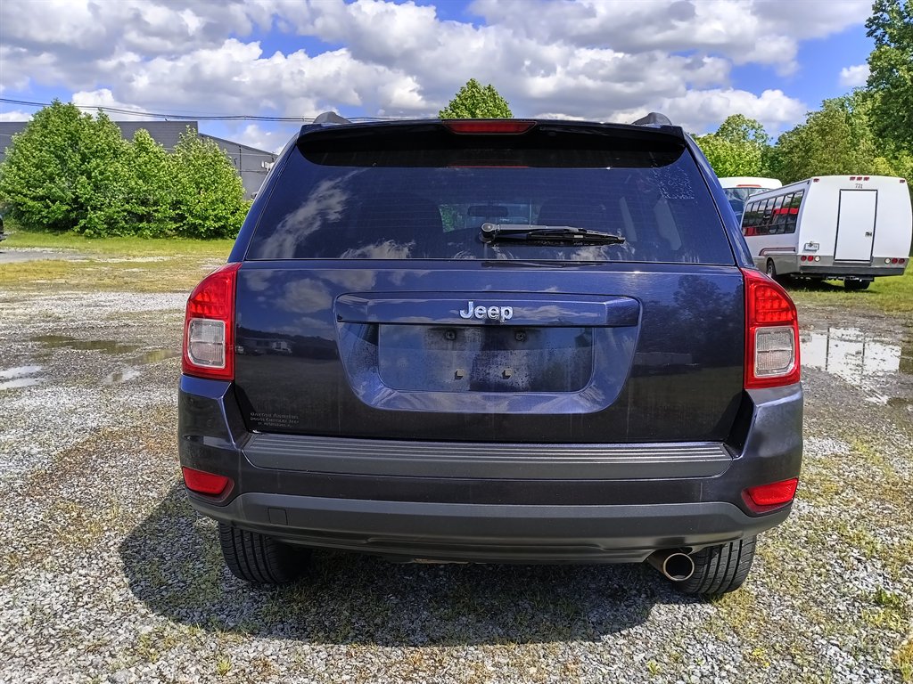 2011 Jeep Compass Sport photo