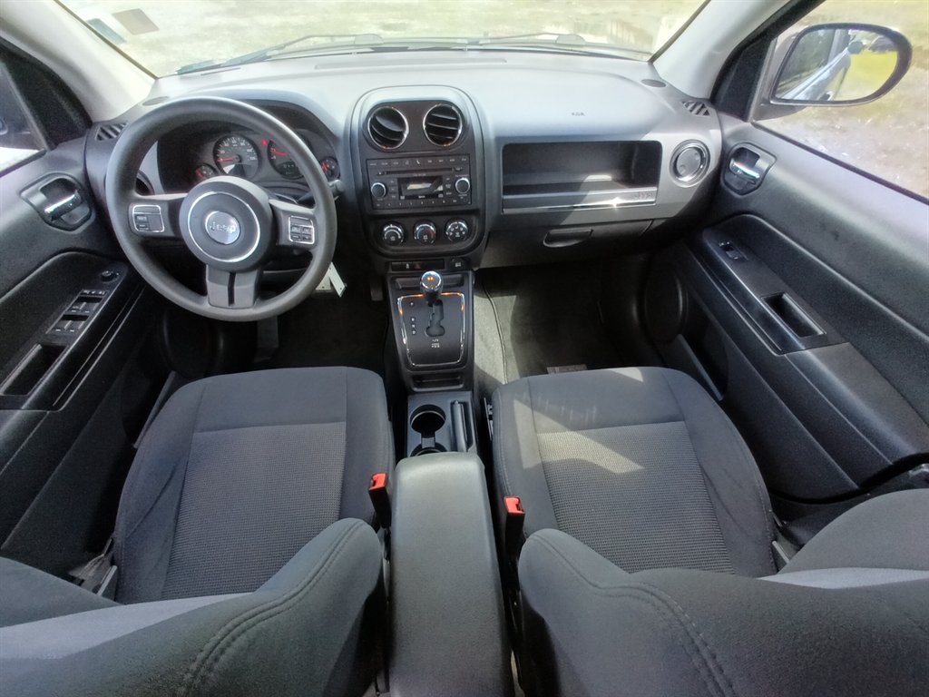 2011 Jeep Compass Sport photo