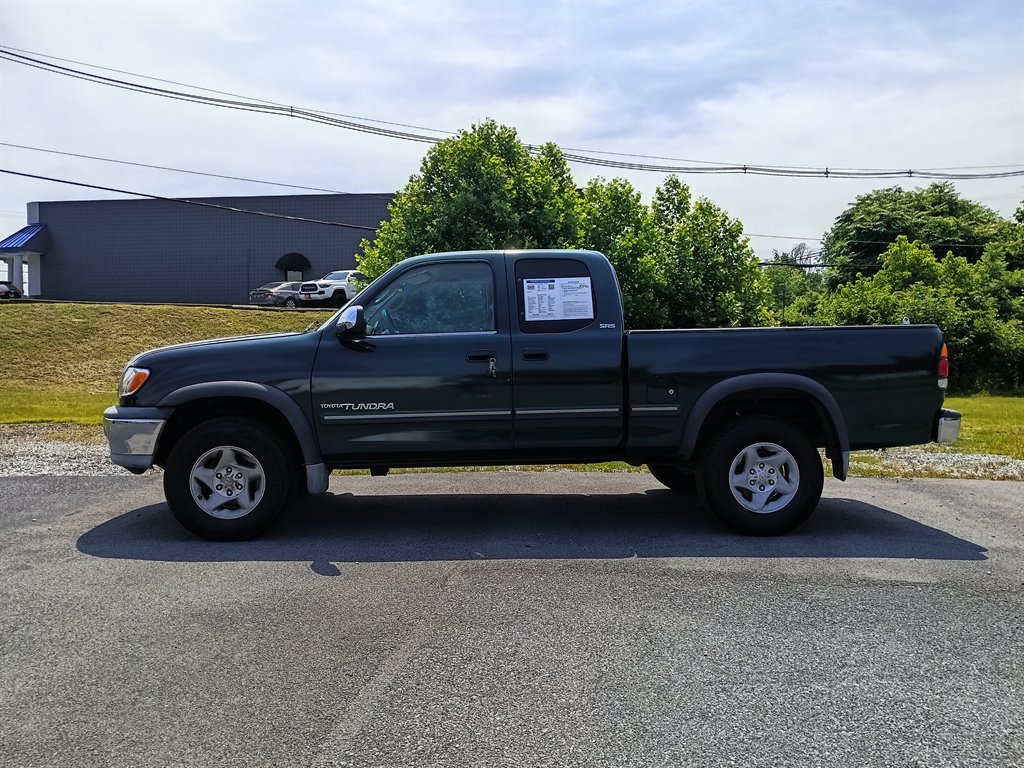 2002 Toyota Tundra SR5 V8 photo