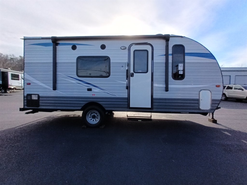 2019 Gulf Stream Coach, Inc. Gulf Stream Coach, Inc.