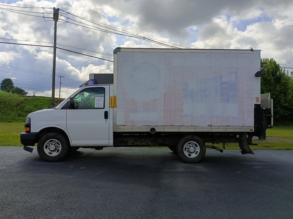 2021 Chevrolet Commercial Vans