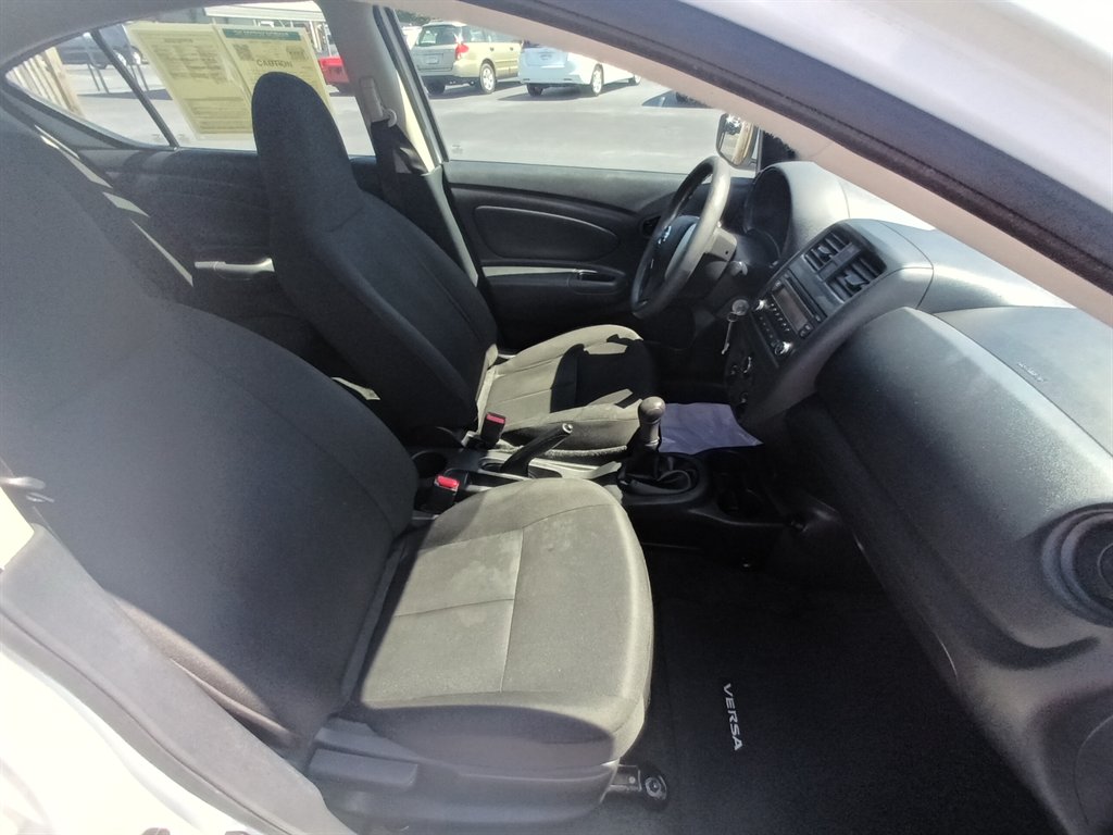 2017 Nissan Versa - $4,450
