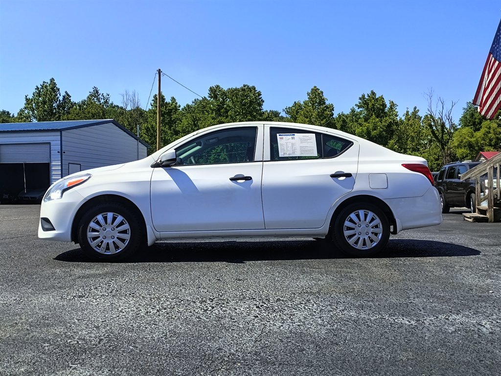 2017 Nissan Versa - $4,450