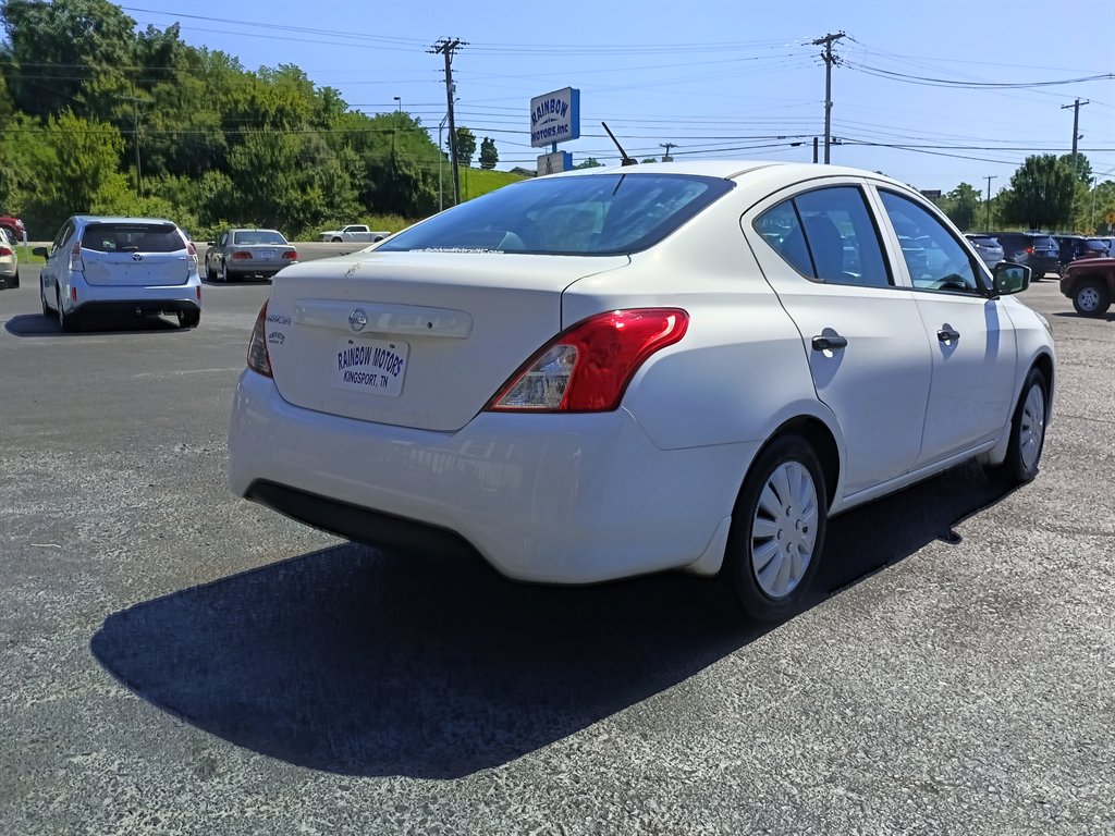 2017 Nissan Versa - $4,450