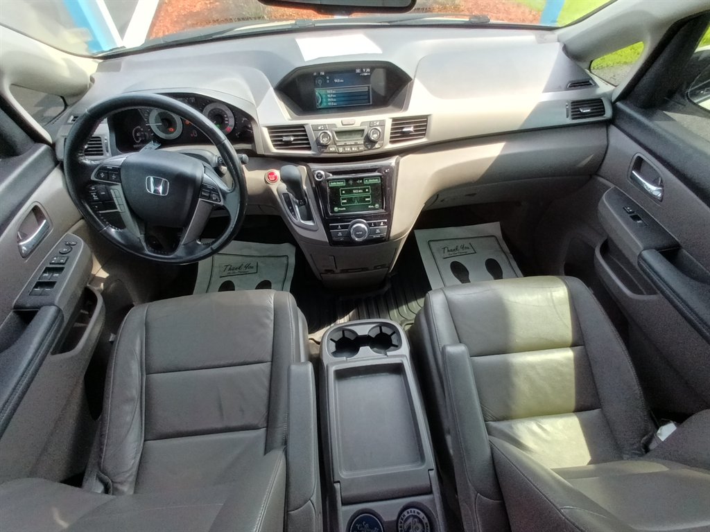 2016 Honda Odyssey - $8,450