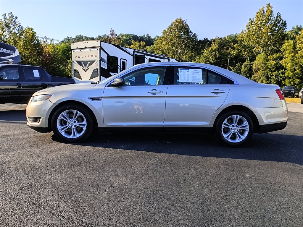 2017 Ford Taurus - $7,950