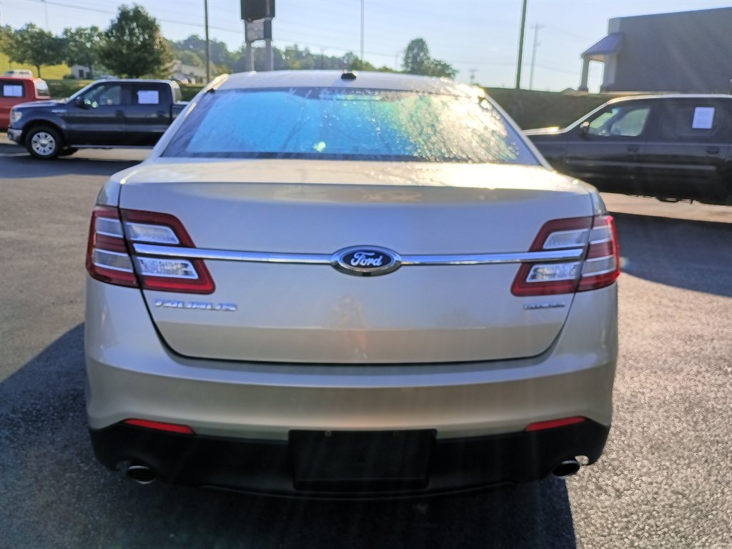 2017 Ford Taurus - $7,950