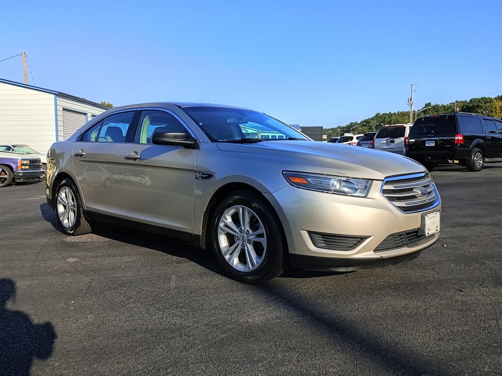 2017 Ford Taurus - $7,950