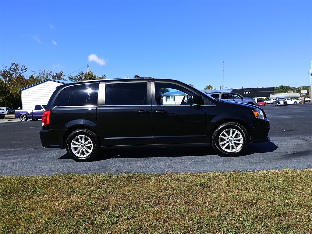 2019 Dodge Grand Caravan - $6,950