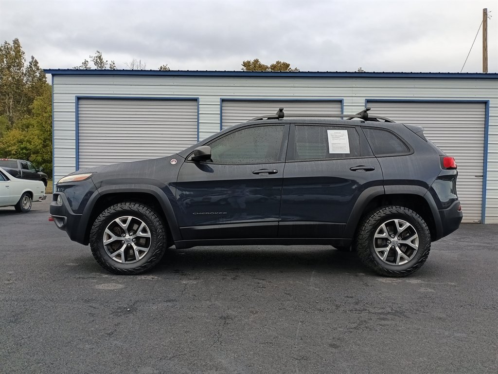 2016 Jeep Cherokee - $8,950