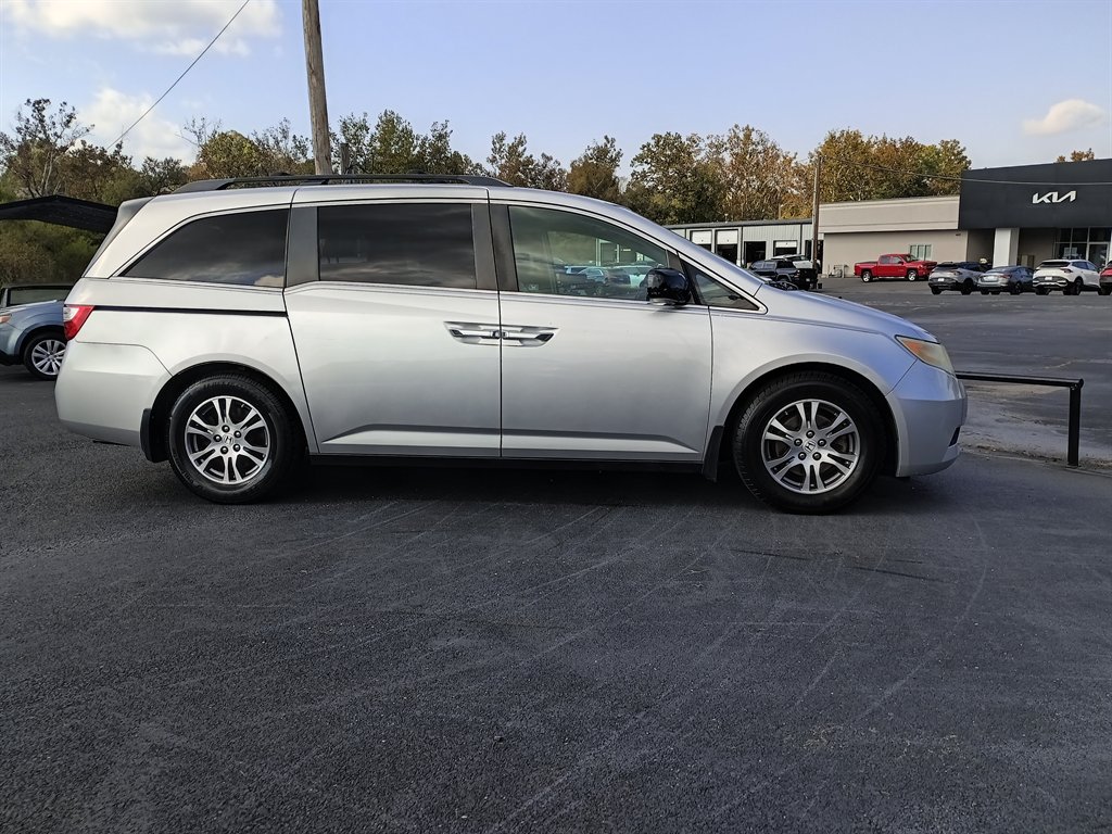 2011 Honda Odyssey - $5,950